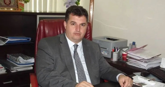 İzmir'de YRP adayı AK Parti lehine yarıştan çekildi - Resim: 0