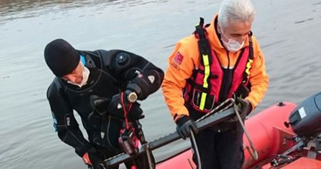 Köprüden atlayan genç bulunamıyor - Resim: 3