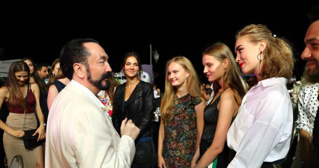 Sanat camiası Adnan Oktar'ın davetinde buluştu - Resim: 1