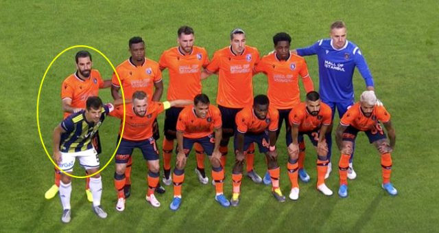 Maç öncesi Emre Belözoğlu'na büyük jest - Resim: 0