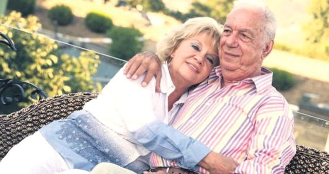 Nevra Serezli kaç yaşında eşi Metin Serezli ve oğulları kimdir? - Resim: 0