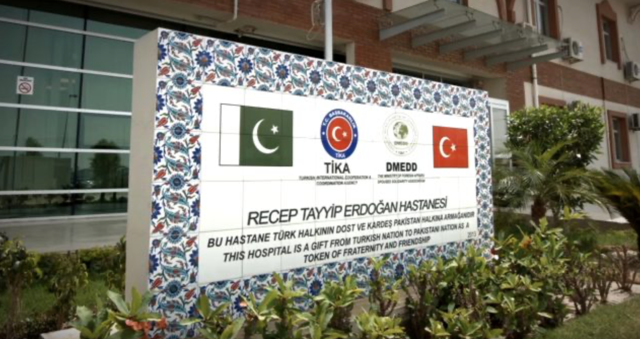 Pakistan Başbakanı Khan'dan büyük jest! Yeni hastaneye Recep Tayyip Erdoğan ismini verdi - Resim: 1