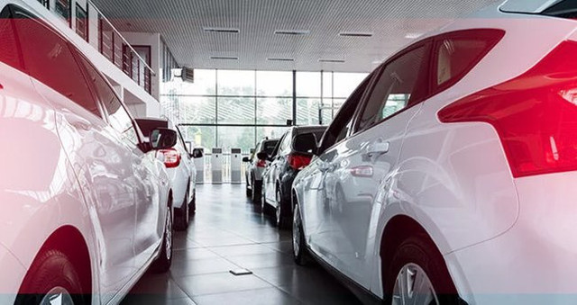 Sıfır otomobil düzenlemesi sonrası harekete geçtiler: Ellerindeki yüzlerce aracı satışa çıkardılar - Resim: 0