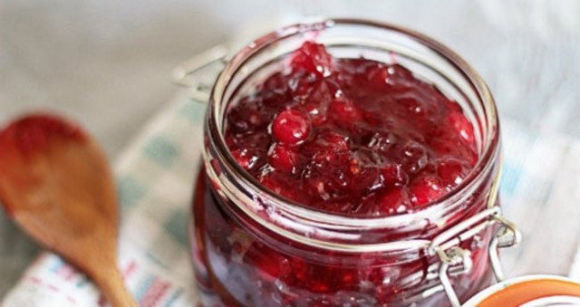 Kışın olmazsa olmazı kızılcık marmelatı tarifi yok böyle bir lezzet! - Resim: 1
