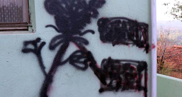 AK Parti'den Alevilerle ilgili tepki çeken duvar yazısıyla ilgili açıklama - Resim: 0