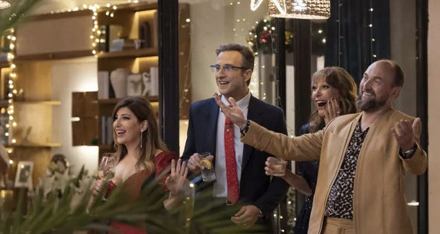 Kadrosu devler ligi gibi Gülse Birsel bombayı patlattı filmden fotoğrafı paylaştı! - Resim: 1