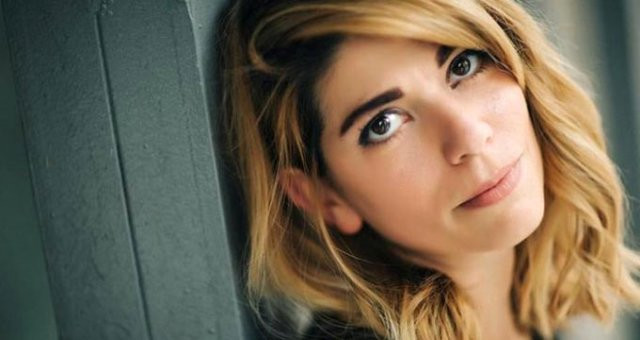 Avlu dizisinin başrolü, TRT 1 dizisiyle dalga geçince olanlar oldu - Resim: 1