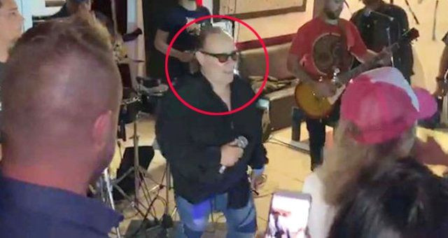 Ünlü solist sahnede hayatını kaybetti! O anlar böyle kaydedildi - Resim: 2