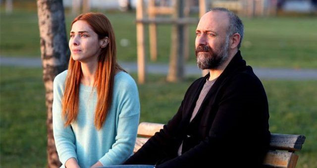 Nur Fettahoğlu makyajsız yakalandı Babil dizisinin yıldızı hiç aldırış etmedi - Resim: 3