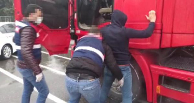 İstanbul'da ele geçirildi! 4.5 ton eroin yapımına yetecek kadar var - Resim: 0