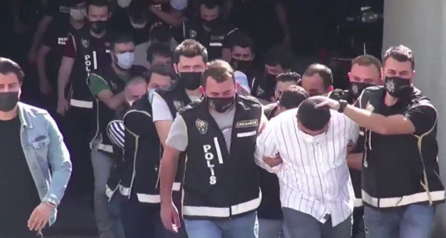 Gaziosmanpaşa'da Arap Emrah Çetesi'ne operasyon: 23 gözaltı - Resim: 0