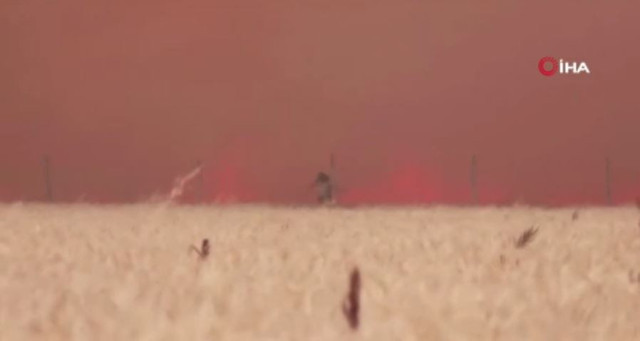 Kıyamet gibi yangından son anda koşarak kurtuldu! Dünya bu adamı konuşuyor - Resim: 0