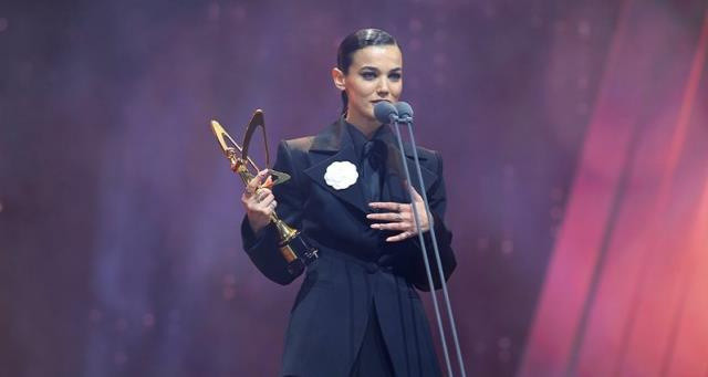 Pınar Deniz'in Altın Kelebek'teki konuşması olay olmuştu! Burcu Özberk ve Farah Zeynep Abdullah'tan şok tepki! - Resim: 0