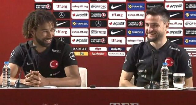 Nazım Sangare'den Şenol Güneş sorusuna esprili yanıt - Resim: 0