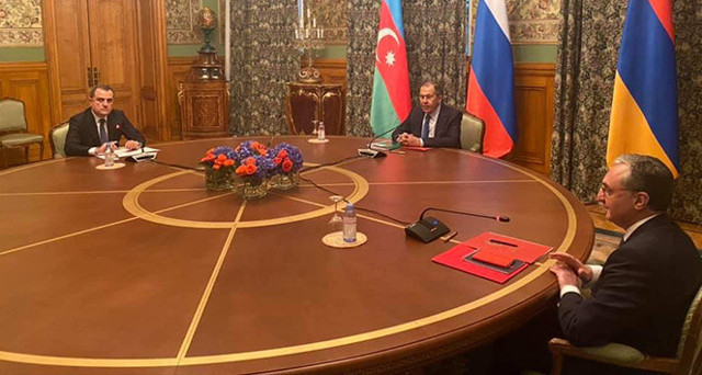 Kremlin'den 'Dağlık Karabağ ve Türkiye' açıklaması: Krizin tarafları karar verebilir - Resim: 1