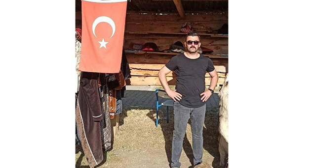 Ağrı'da PKK'lı teröristlerin taciz ateşi sonucu bir özel harekat polisi şehit oldu - Resim: 0