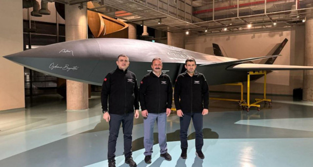 İYİ Parti'den istifa etmişti! Yavuz Ağıralioğlu'ndan dikkat çeken paylaşım Bayraktar ailesiyle birlikte - Resim: 0