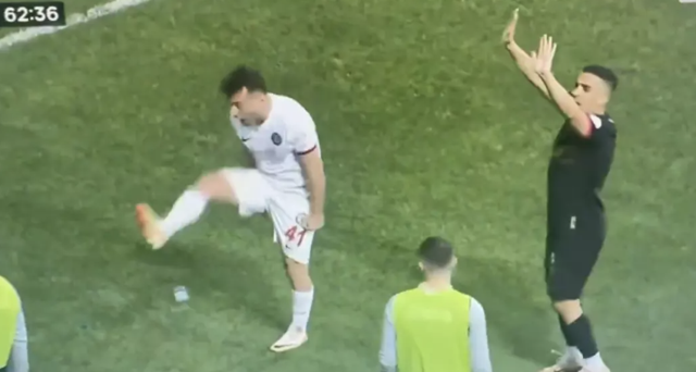 Burak Süleyman'dan Amedspor tribününe olay hareket! Ayağının halini paylaştı - Resim: 0