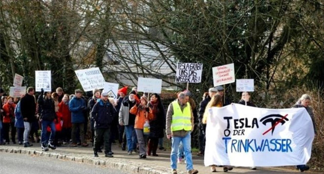 Tesla'nın Almanya'daki fabrika açılışı durduruldu! - Resim: 0