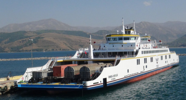 Türkiye'nin en büyük feribotları Van Gölü'nde ticareti canlandırdı - Resim: 1