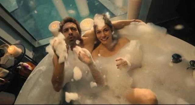 Seren Serengil, Demet Özdemir'i unutamıyor: Ateşli sevişme sahneleri dudağında uçuk çıkartmış! - Resim: 2