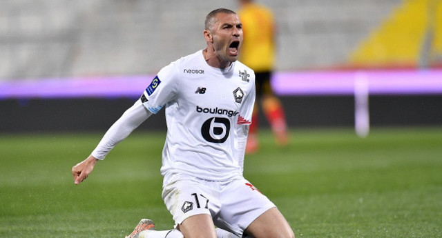 Burak Yılmaz, Fransa'da yılın futbolcusu ödülüne aday - Resim: 1