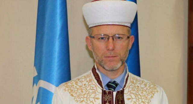 Müftü cübbeyi çıkardı Ukrayna kamuflajını giyip cepheye koştu - Resim: 0