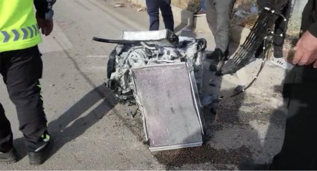 Hatay’da feci kaza! 3 gün önce almıştı: Arabanın motoru metrelerce ilerde bulundu! - Resim: 2