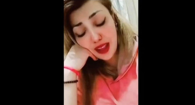 Kızının sevgilisi ile kaçıp hamile kaldı! Böyle rezillik görülmedi, herkes bu olayı konuşuyor - Resim: 1