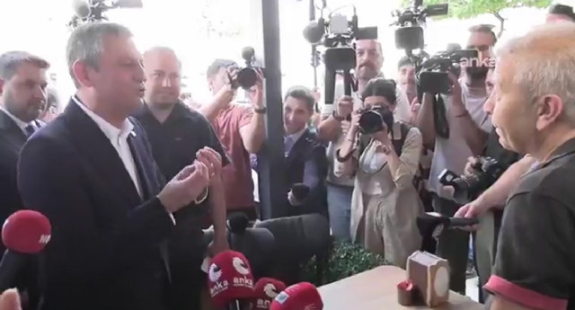 Eşinin emekli maaşını söylen Özgür Özel, 'şükür' diyen esnafa kızdı - Resim: 0