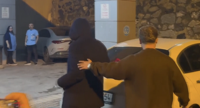 Gözaltına alınan Burak Elmas'tan ilk görüntü! Hastaneden böyle ayrıldı - Resim: 0