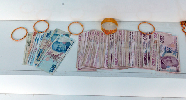 Adana'da 4 milyon 795 bin Euro'yu çalmışlardı! Tatile çıkamadılar - Resim: 4