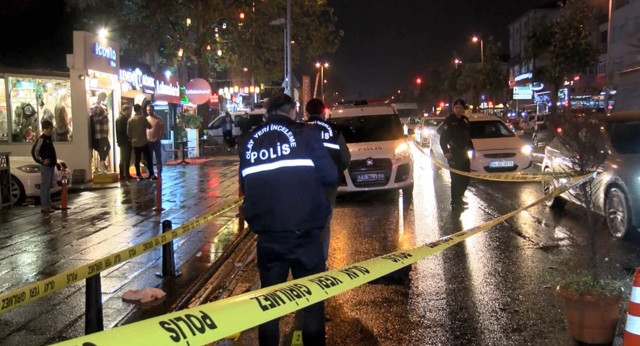 İstanbul Bahçelievler'de ünlü bir kafenin ortağı silahlı saldırıda yaralandı - Resim: 0