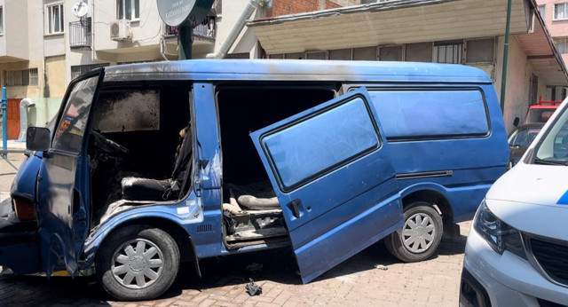 Bursa'da pes dedirten olay! Binip uyuya kaldılar, ateşe verip gittiler - Resim: 0