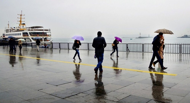 İstanbul'da beklenen sağanak başladı! İBB'den dikkat çeken önlem - Resim: 0