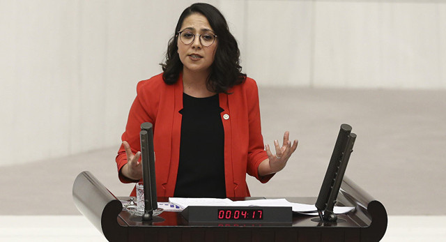 CHP'li Sera Kadıgil'den gündemi sarsacak açıklamalar: Cazibeli kafirler pazarı araştırılsın - Resim: 0