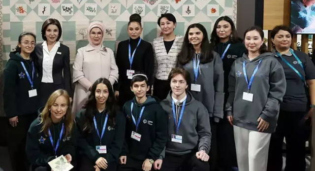 Emine Erdoğan 'Ekolojik Eğitim' etkinliğinde iklim gönüllüsü gençlerle buluştu - Resim: 1