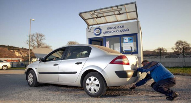 Motorlu taşıt sahipleri dikkat! Egzoz gazı ölçümü yaptırmayanlar otomatik saptanacak - Resim: 0
