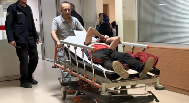 Polis otosuna çarpıp kaçtı! Alkollü sürücü nefes kesen kovalamacayla yakalandı - Resim: 2