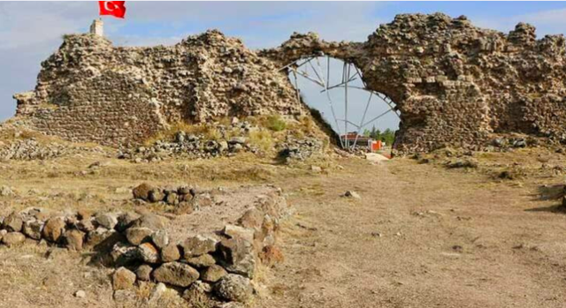 Karacahisar Kalesi fethi nerede Kuruluş Osman Karacahisar Kalesi'nin fethi - Resim: 0