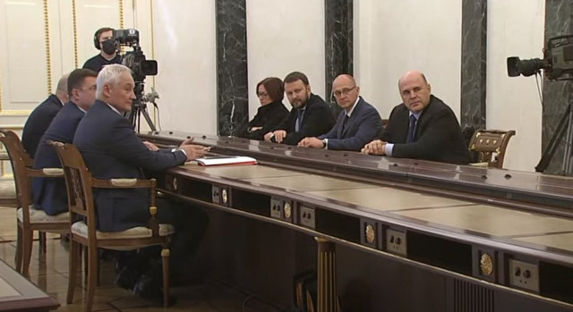 Devlet Başkanı Putin'den Rus halkına kısıtlama! Rusya'da ekonomik kriz çanları çalıyor - Resim: 1