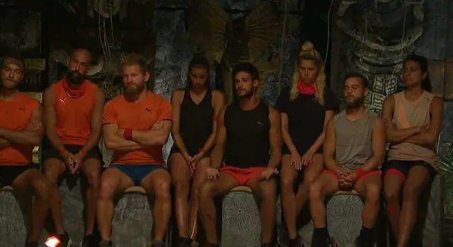 Survivor'dan bakın kim elendi Acun Ilıcalı 5 Survivor yarışmacısını affetmedi ceza kesti - Resim: 2