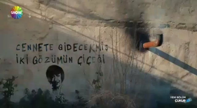 Çukur dizisi Ayşen Gruda'yı unutmadı! O sahnede duygulandıran detay - Resim: 3