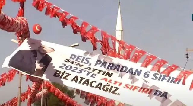 Erdoğan Diyarbakır'da pankartı gördü mest oldu: Güzel de bir pankart asmışlar - Resim: 0