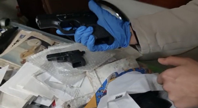 Yılbaşı gecesi silah operasyonu: İstanbul'da suikast silahı ele geçirildi! - Resim: 0