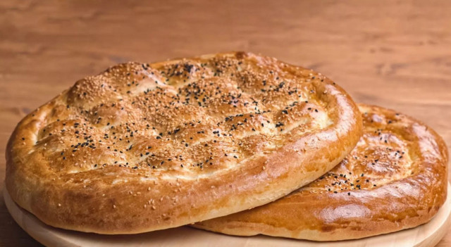 Evde Ramazan Pidesi nasıl yapılır? Fırıncılara taş çıkartacak ev yapımı ramazan pidesi tarifi ve püf noktaları - Resim: 1