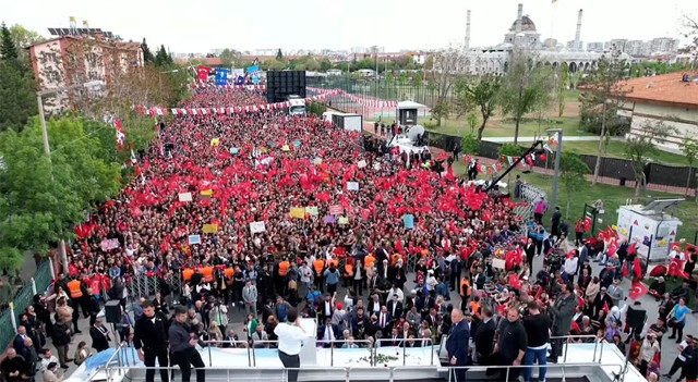 Ekrem İmamoğlu Konya'da konuştu! Onları çıldırtacağız! Bağımsız mahkemelerde yargılanacaklar - Resim: 0