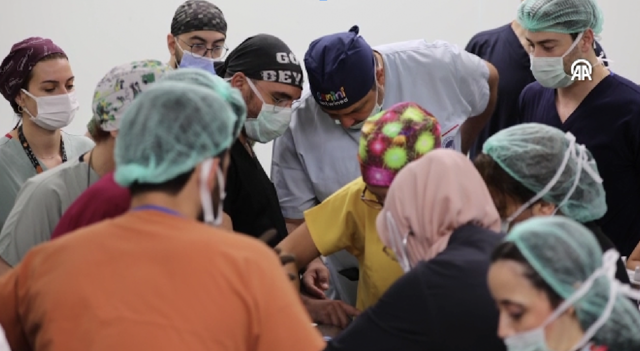 Başkan Erdoğan talimat vermişti! Türkiye'ye getirilen Pakistanlı yapışık ikizler 14 saatlik operasyonla ayrıldı - Resim: 10