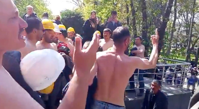 Ankara'da eylem yapan maden işçilerine biber gazlı müdahale! 3 kişi hastanelik oldu - Resim: 0