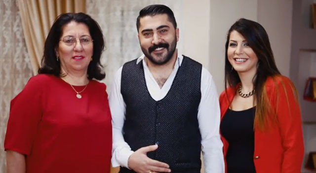 Zuhal Topal'la Sofrada yeni yarışmacılarına bakın müzisyen gelin Yeliz kimdir - Resim: 3